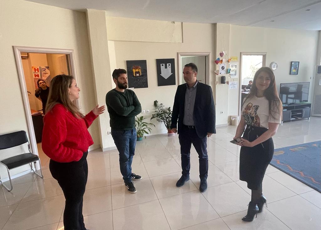 Επίσκεψη του Θανάση Παπαθανάση στη Δομή Αστέγων Αγρινίου