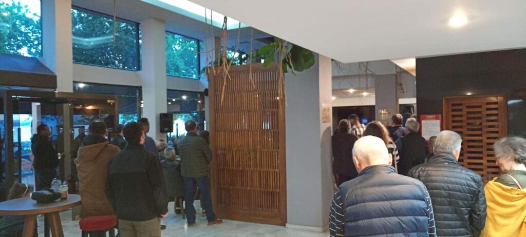 Μαζική και με παλμό η ομιλία του Μίλτου Ζαμπάρα στη Ναύπακτο